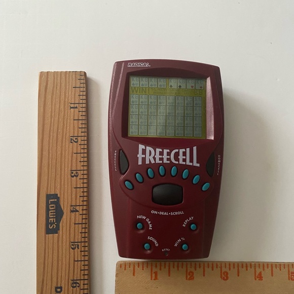 Radica brand 1999 Handheld FreeCell Solitaire Game - Picture 4 of 7